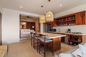 Marea Beachfront Villas