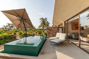 Marea Beachfront Villas