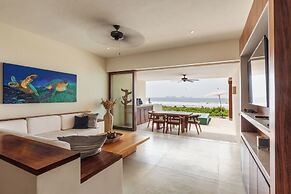 Marea Beachfront Villas