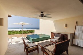 Marea Beachfront Villas
