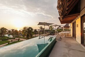 Marea Beachfront Villas