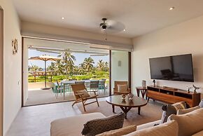 Marea Beachfront Villas