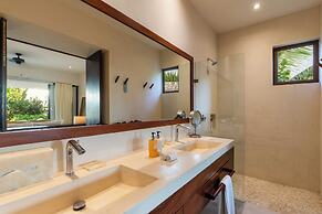 Marea Beachfront Villas