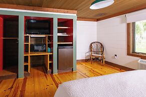 Drummond Island Resort