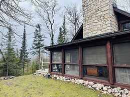 Drummond Island Resort