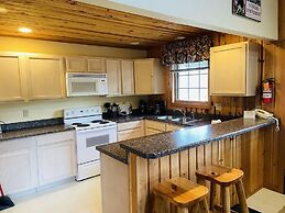 Drummond Island Resort