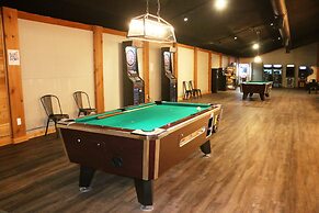 Drummond Island Resort
