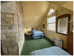 Drummond Island Resort