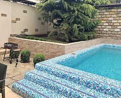 Arcadia Villa
