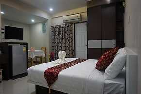 Gold Airport Suites