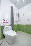 Gold Airport Suites