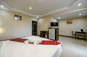 Gold Airport Suites