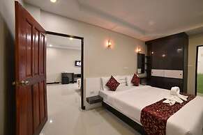 Gold Airport Suites