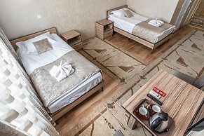 Madanur hotel
