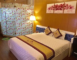 The Royal Hotel