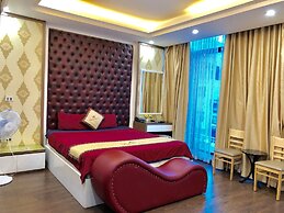 The Royal Hotel