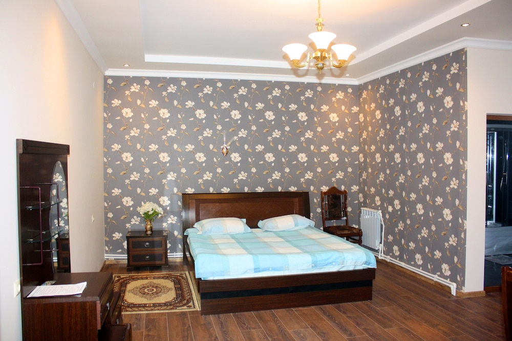 Christy Hotel