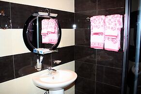 Christy Hotel