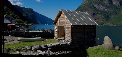 Visit Undredal