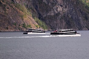 Visit Undredal