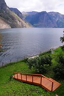 Visit Undredal