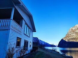 Visit Undredal