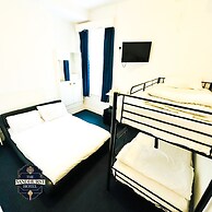 Sandhurst Hotel