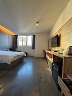 Travel Light Hotel