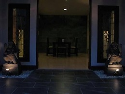 Puri Chorus Hotel