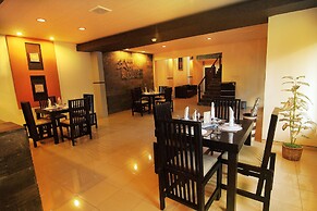 Puri Chorus Hotel