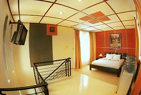 Puri Chorus Hotel