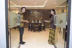 Puri Chorus Hotel