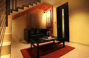 Puri Chorus Hotel