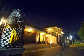 Puri Chorus Hotel