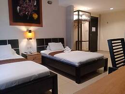 Puri Chorus Hotel