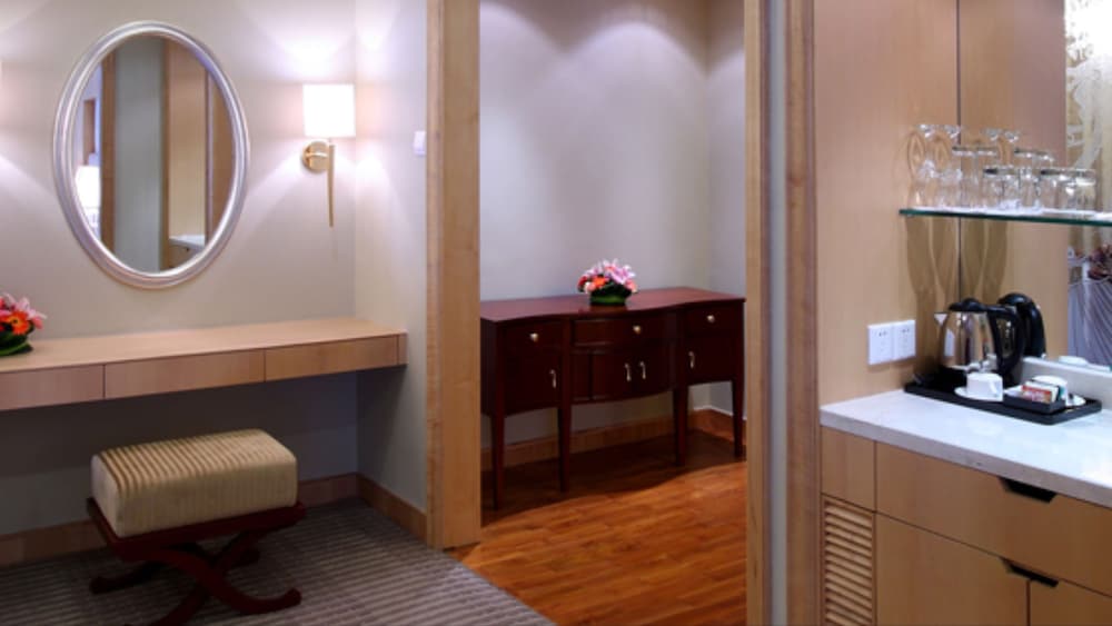 Hotel Paris Pan-Island