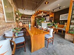 Mille Fleurs Hotel