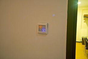 Eight Days Boutique Hotel