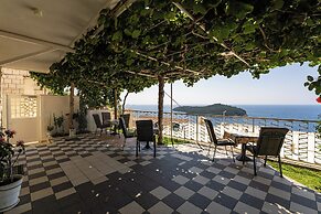 Apartments and Room Lora