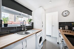 Cambridge House Luton - Inhabit Short Stays