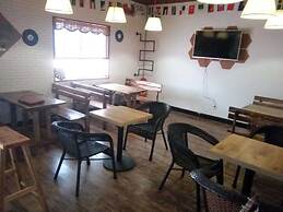 25 Four Seasons Youth Hostel