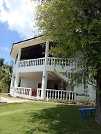 Kiwi's Hidden Resort