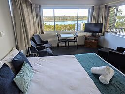 Haven Waters Motel & Apartments