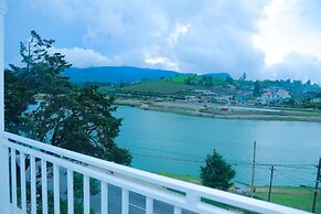 Galaxy Grand Hotel