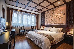 Graceland Garden Court Hotel