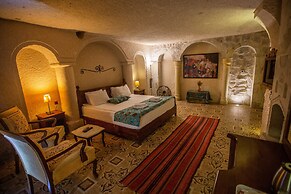 Hermes Cave Hotel