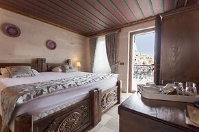 Hermes Cave Hotel