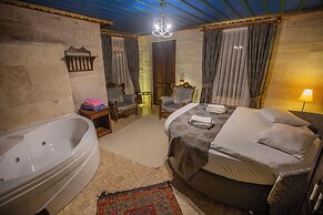 Hermes Cave Hotel