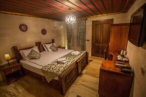 Hermes Cave Hotel