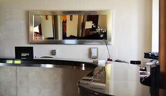 Hotel Reyes Ziríes